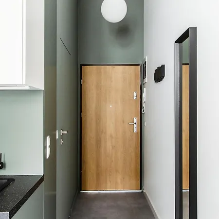 Smart Management - Center Apartment *