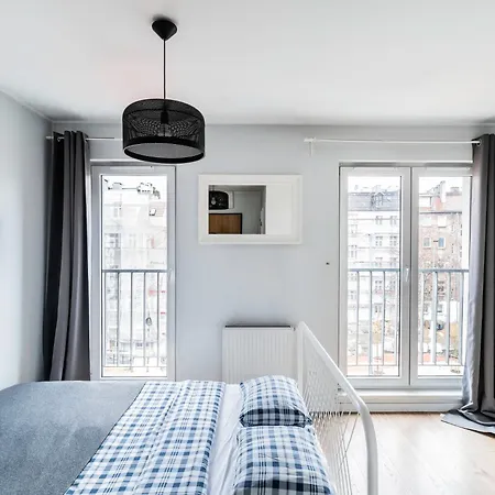 Smart Management - Center Apartment *