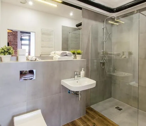 Smart Management - Center Apartment *