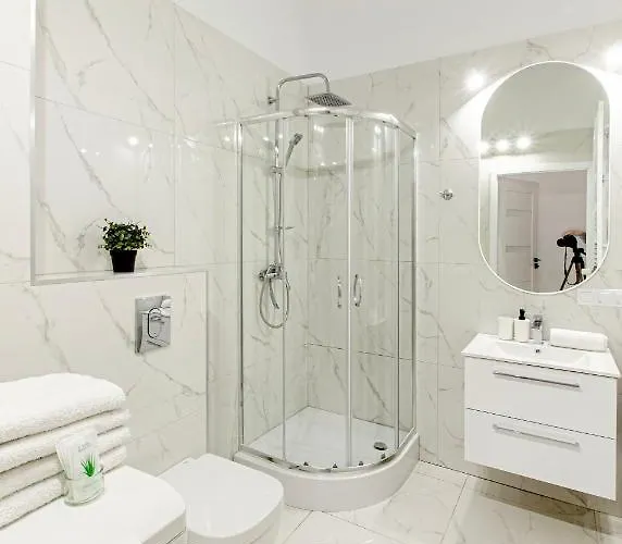 Smart Management - Center Apartment *