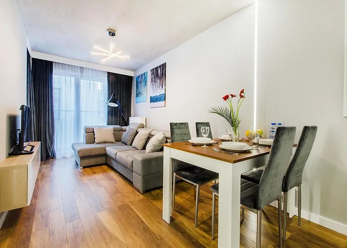 Smart Management - Center Apartment *